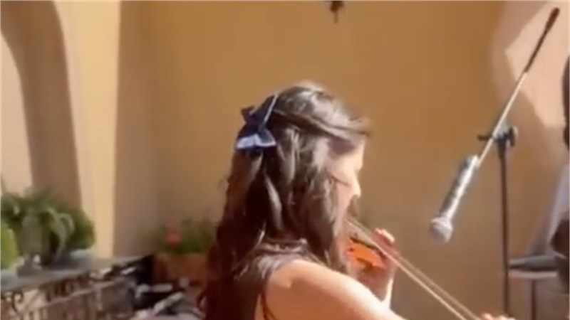 LIVE VIOLINMUSIC FOR EVENTS IN TUSCANY