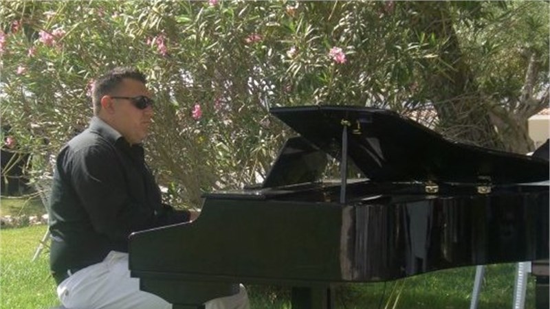 B copia.jpg