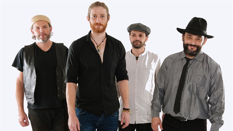 Andrea Capezzuoli e Compagnia Official Photo 2015_2.jpg