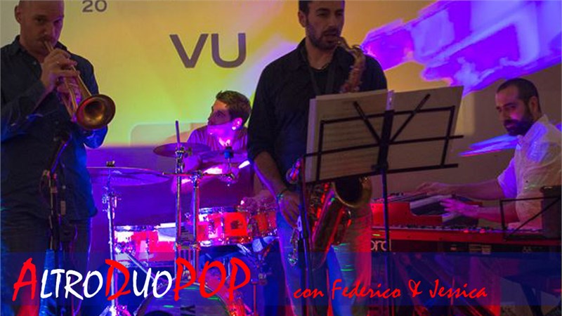 16 PIANO SAX CONTRABBASSO BATTERIA.jpg