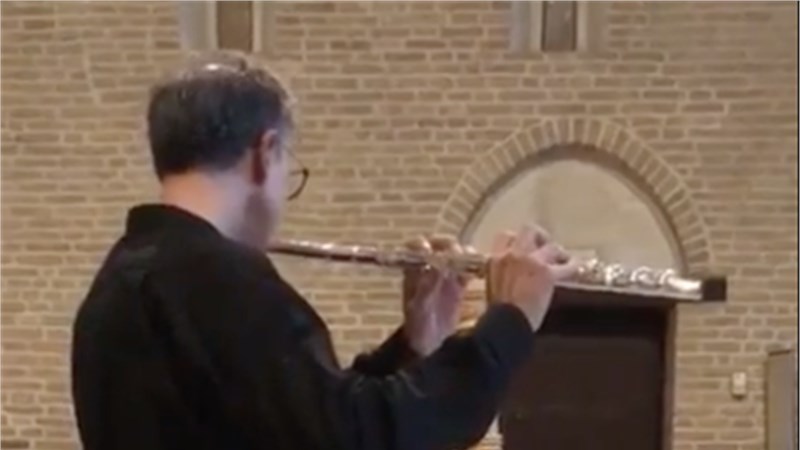 VIDEO 1