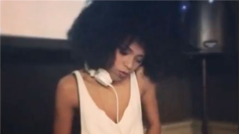VIDEO 9
